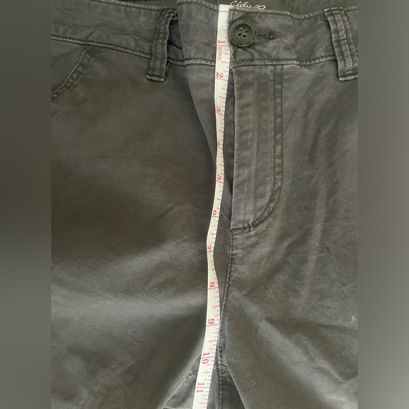 EDDIE BAUER cropped grey-washed cargo pants - Picture 9 of 9